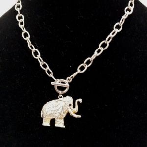 Gold Elephant W/Rhinestones Neckless 19"